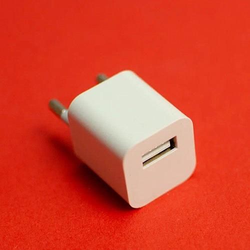 СЗУ USB 1,0А (1USB) кубик белый
