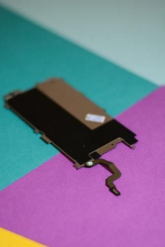 Шлейф совместим с iPhone 6 основной + пластина дисплея orig Factory