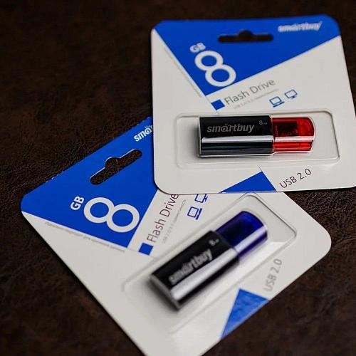 8GB USB 2.0 Flash Drive SmartBuy Click красный (SB8GBCL-K)