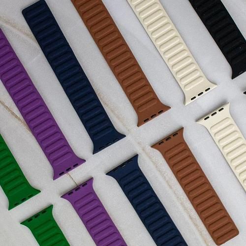 Ремешок совместим с Apple Watch (38/40/41 мм) силикон магнитный фиолетовый /коробка/